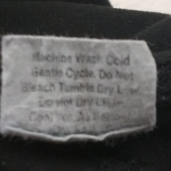 Evolution and Creation Active Floral Capri Legging - Picture 6 of 6